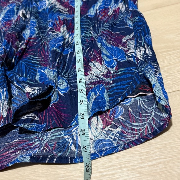 Tommy Bahama Multicolor Leaf Pattern Shirt - Picture 6 of 7